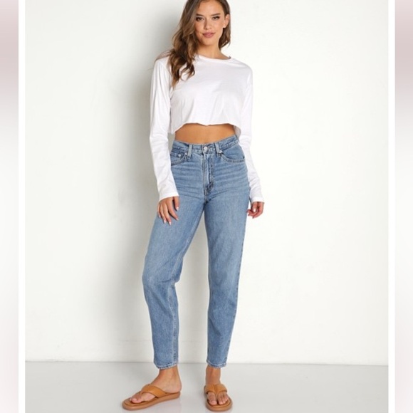 Levi's Denim - LEVI’S 80s MOM JEAN HI WAISTED TAPERED LEG 100% COTTON MOM JEAN IN MEDIUM WASH